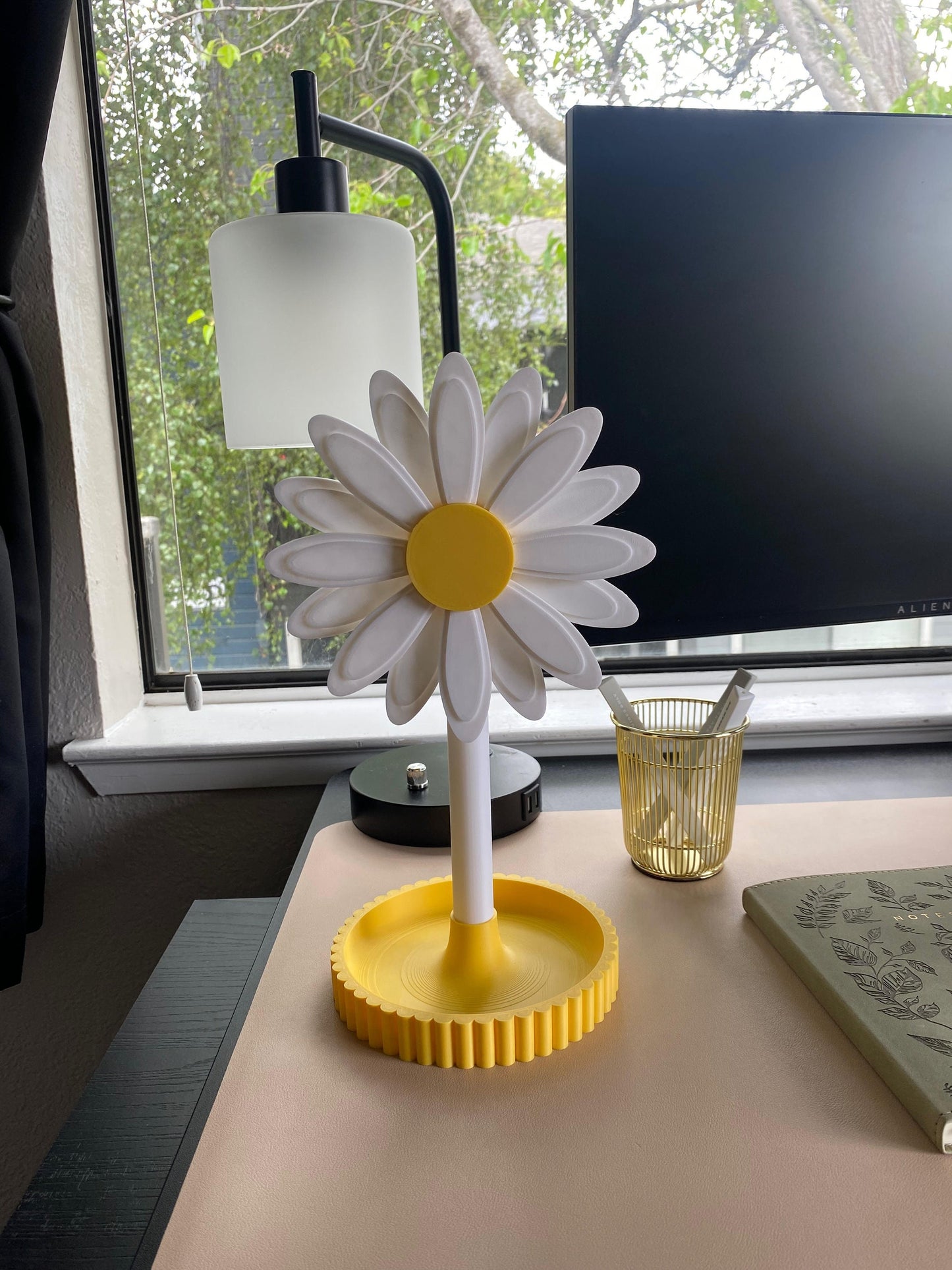 Daisy Attachment Head For Universal Headphone Holder STL File for 3D Printing